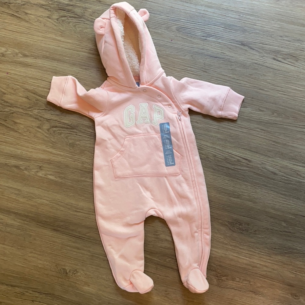 NWT gap pink sweatsuit
